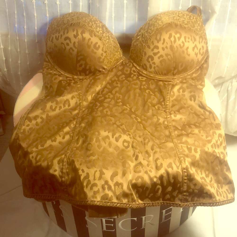 Intimissimi via Victoria’s Secret corset